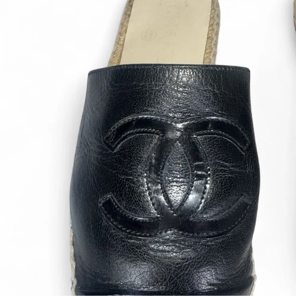 CHANEL Black Espadrille CC Logo Leather Slip-On Shoes IT36